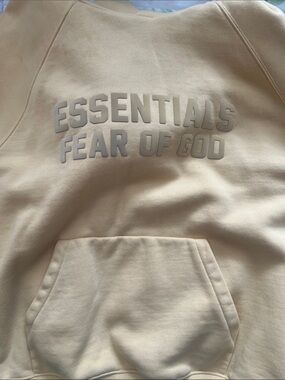 ESSENTIALS Hooded Pullover in Light yellow